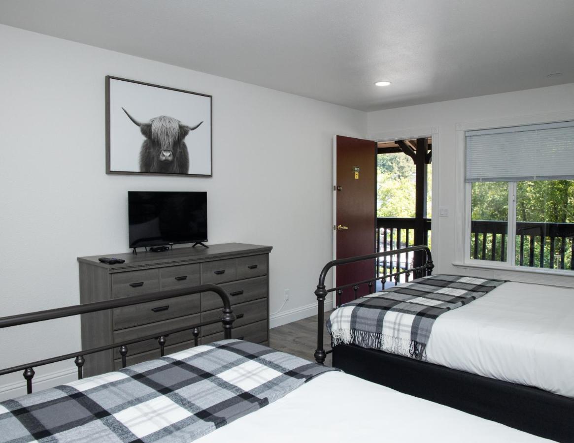 The Hotel 3*
